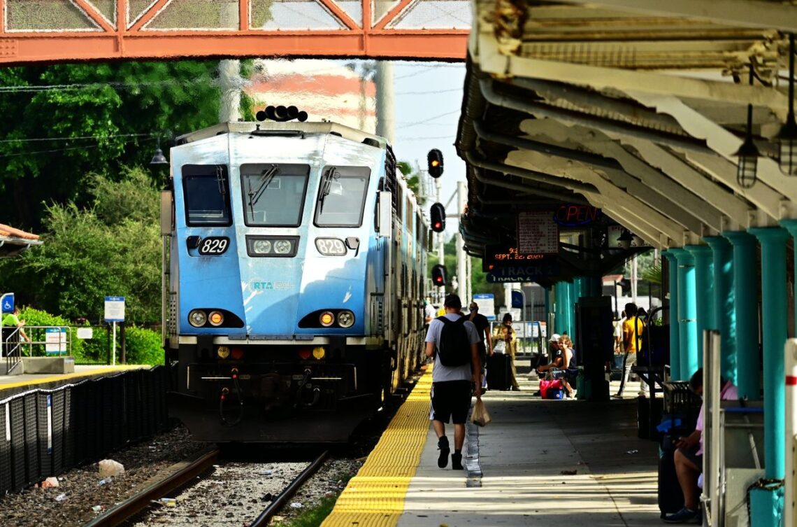 Análisis e interpretación de datos: Transporte Público en Florida Central